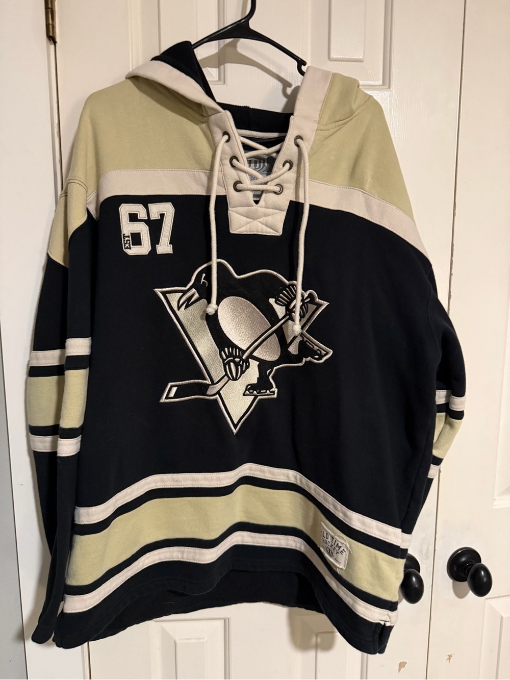 Men's Lace‑Up Pittsburg Penguins Hockey Pullover Hoodie - Black & Cream